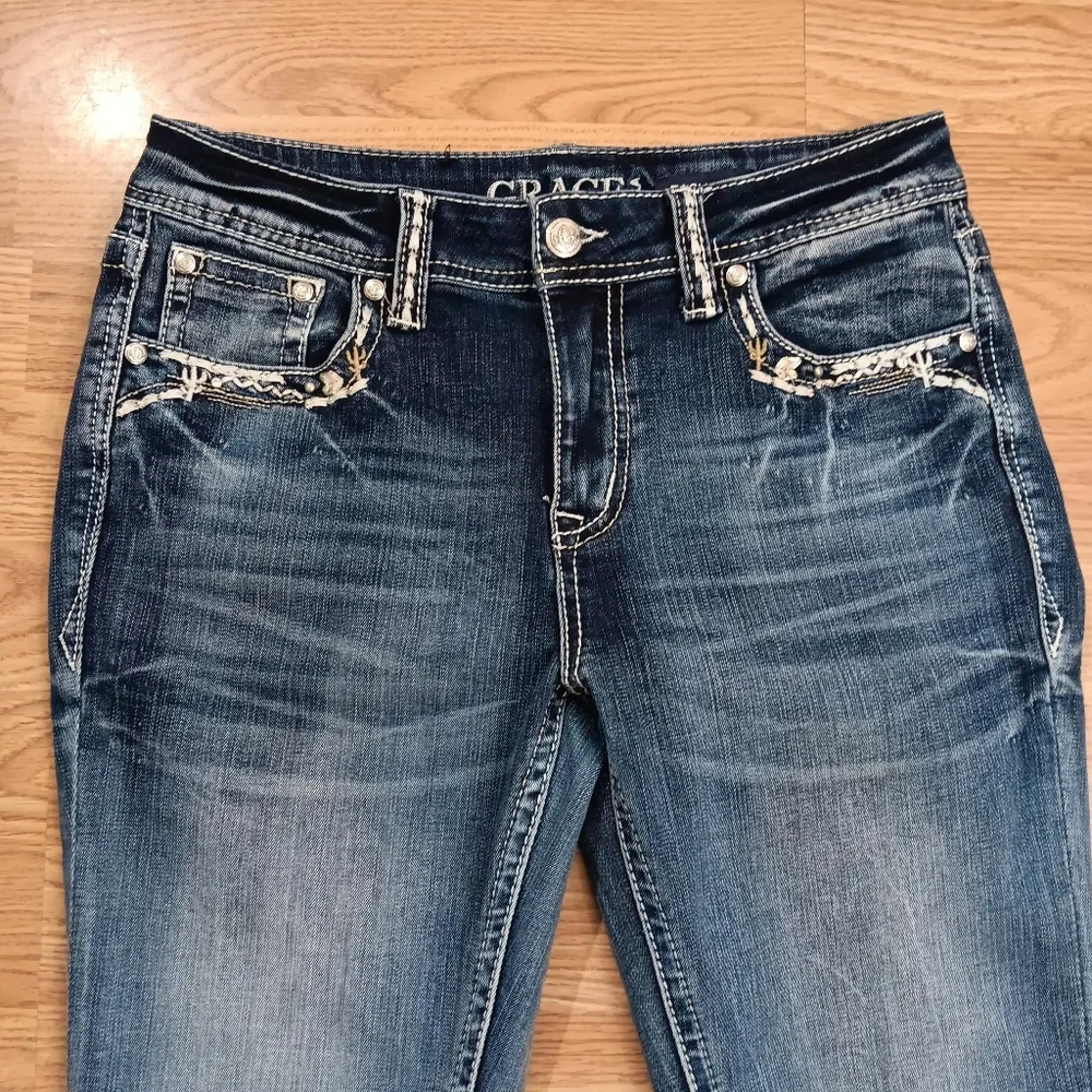 Grace in LA Embroidered Jeans - Picture 4 of 12